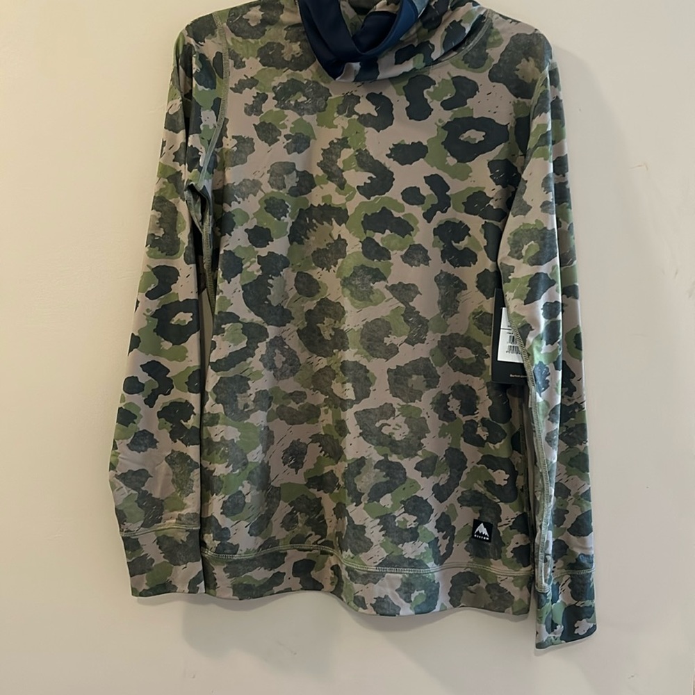 NWT, Burton, size L, women’s midweight long neck, base layer